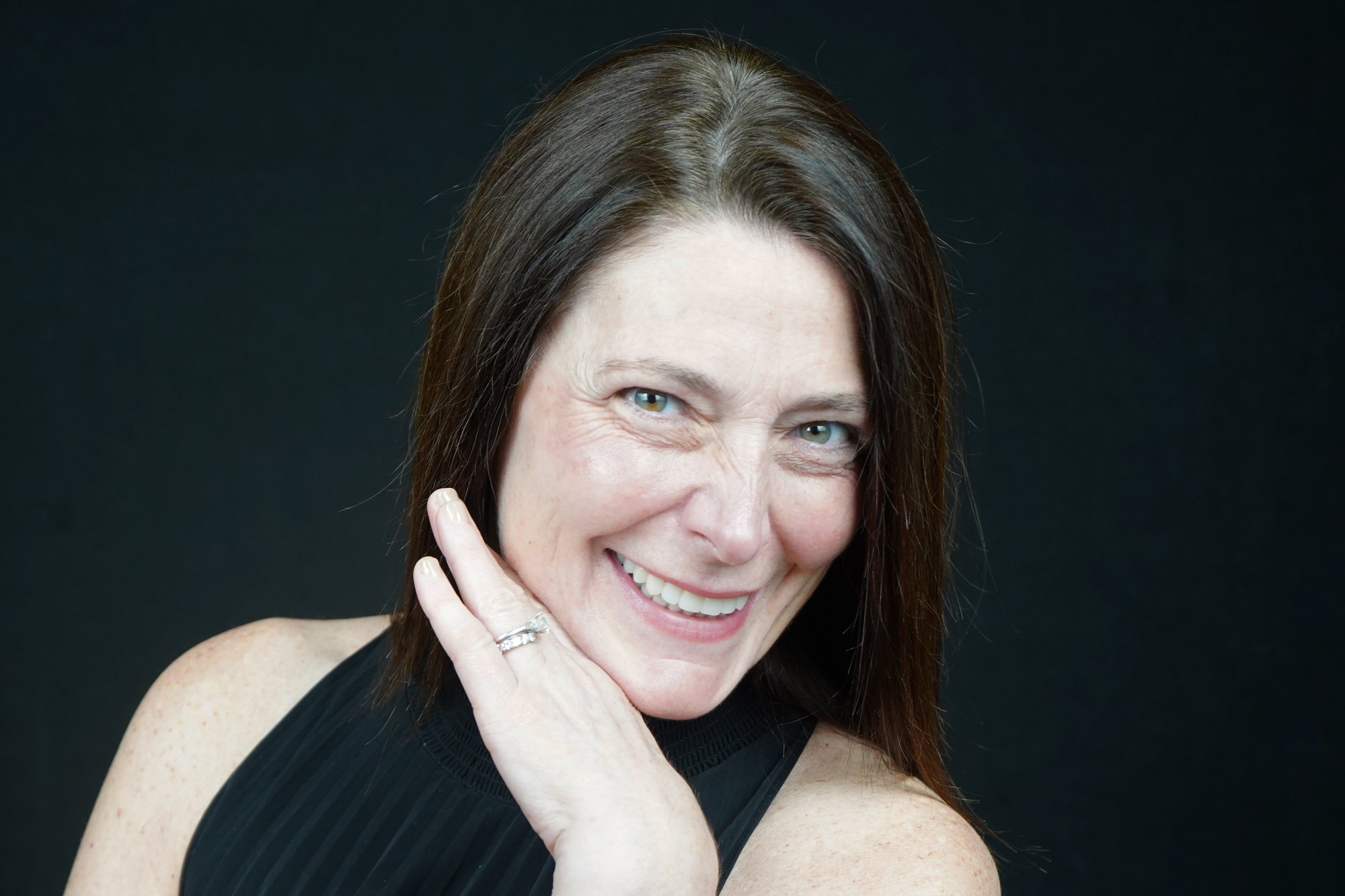 Woman-Smiling-with-great-teeth